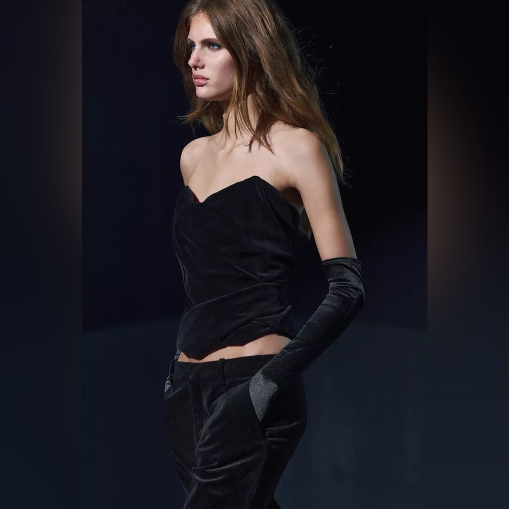 NWT Zara Strapless Top Velvet XL (fits M-L)